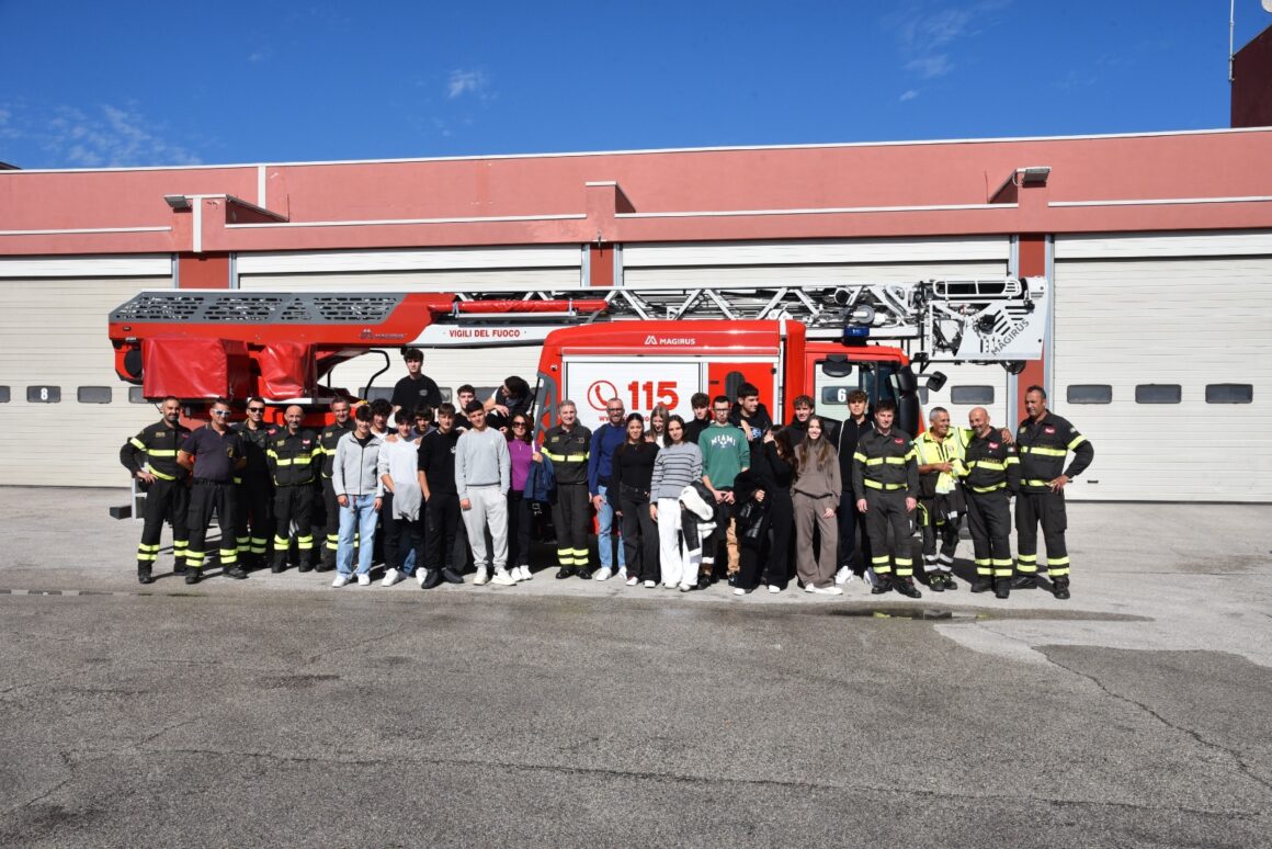 Visita al Comando dei Vigili del Fuoco di Fermo